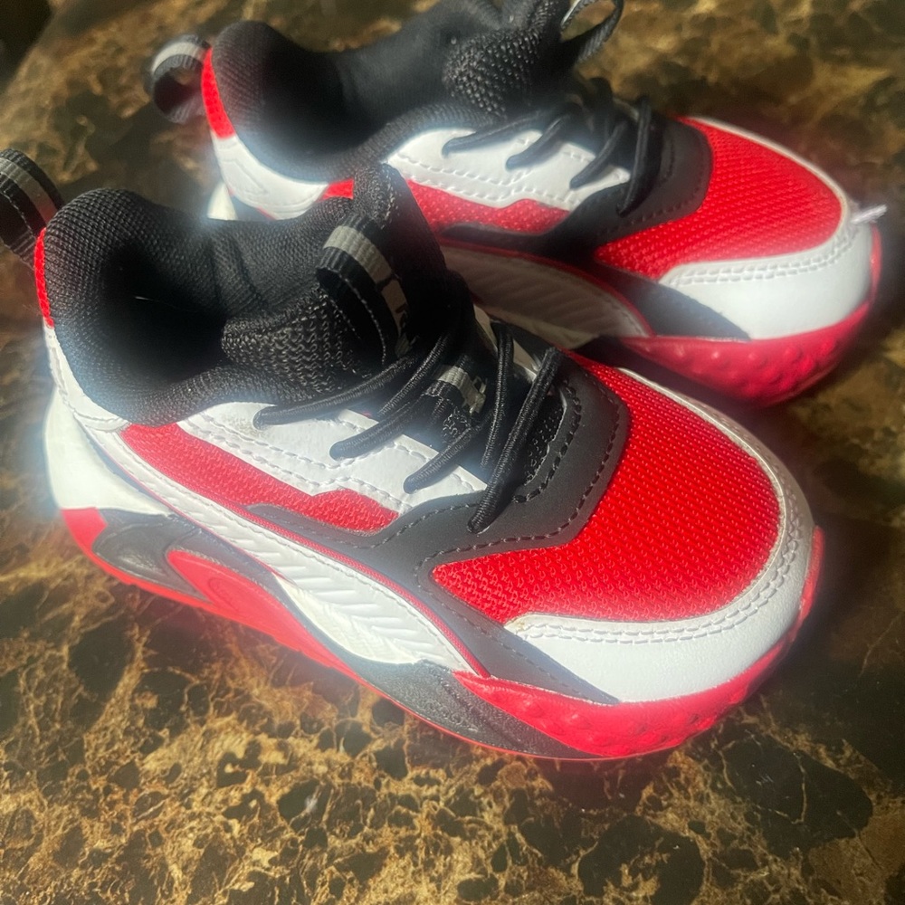 Puma Kids Red and White Sneakers